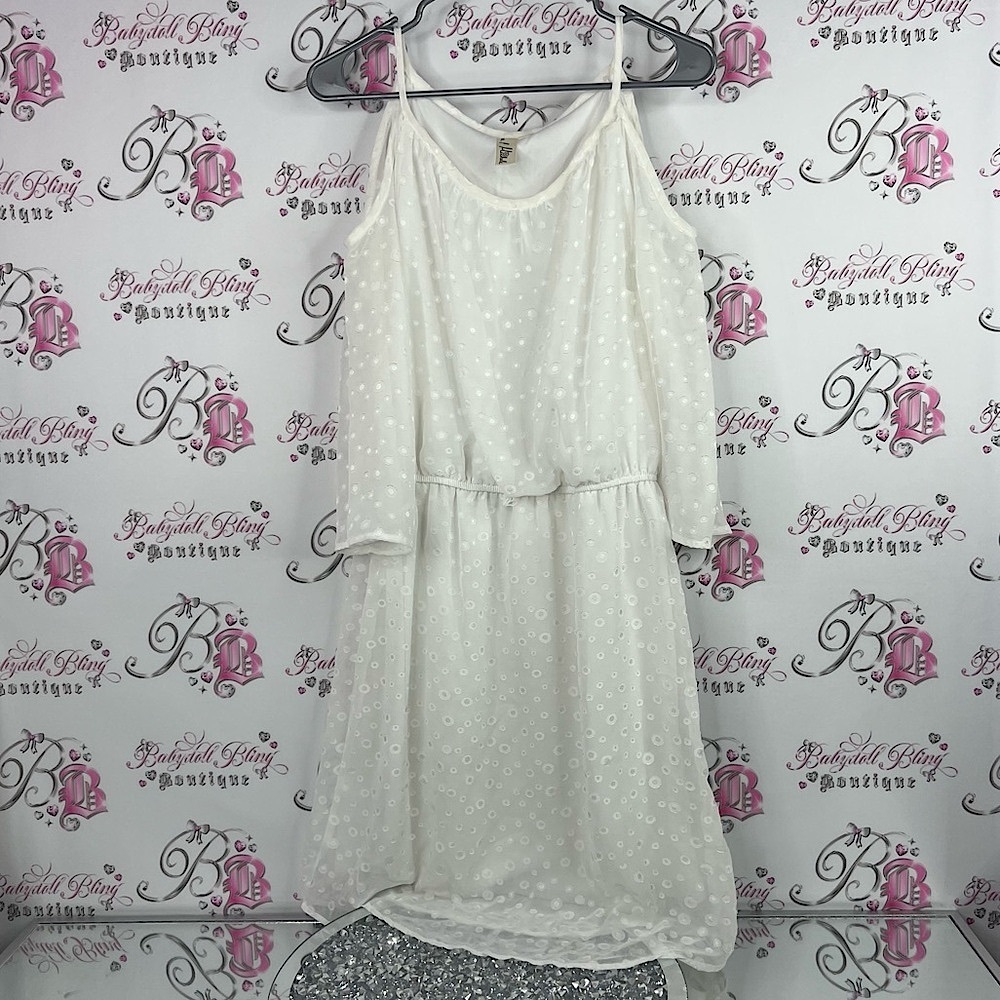 Emma & Michele dress cold shoulder open style White Textured Dress